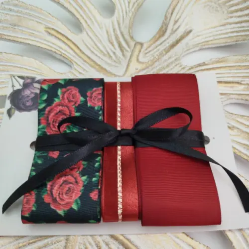 Kit de Fitas Decorativas Vermelho Floral sobre fundo Preto