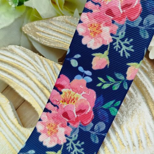 Fita Gorgurão 38mm No 09 Estampa Flores Rosa em Fundo Azul Marin