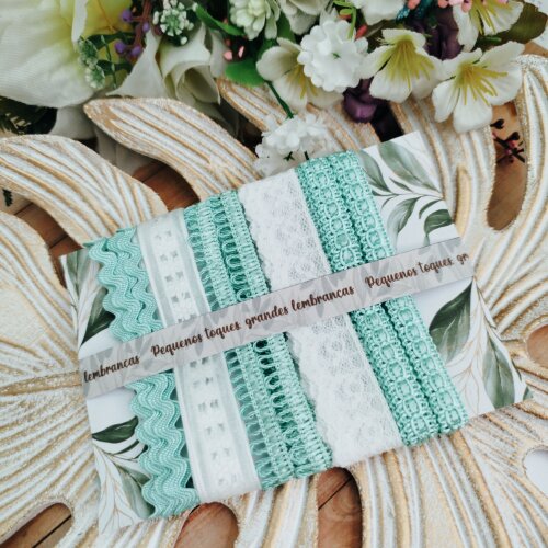 Kit de Aviamentos Coordenados para Artesanato Verde Agua e Branco
