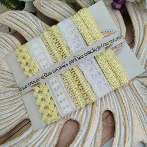 Kit de Aviamentos Coordenados para Artesanato Amarelo Bebe e Branco