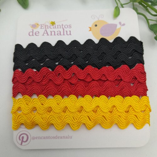 KIt de Sianinhas em Cores Coordenadas Preto, Amarelo e Vermelho