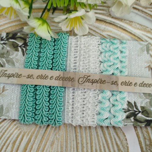 Kit de Aviamentos Coordenados para Artesanato Verde Agua e Branco