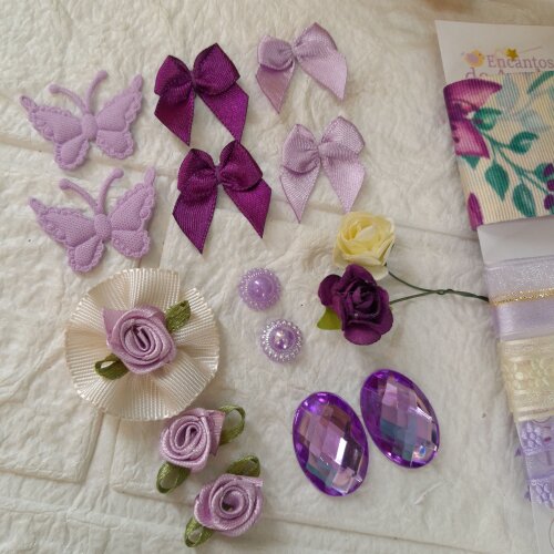Kit de Fitas e Enfeites Coordenados Lilas, Roxo e Bege para scrap