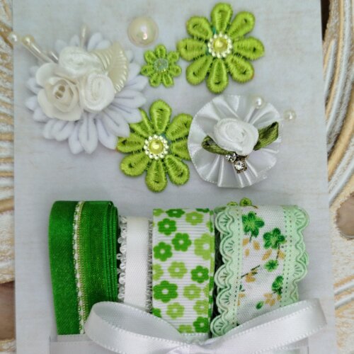 Mix de Aviamentos e Apliques Coordenados Tons Verde e Branco