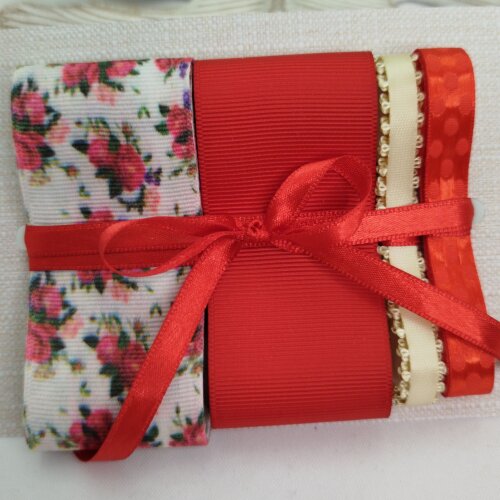 Kit de Fitas Flores Vermelho, Cetim Marfim e Vermelho Poá