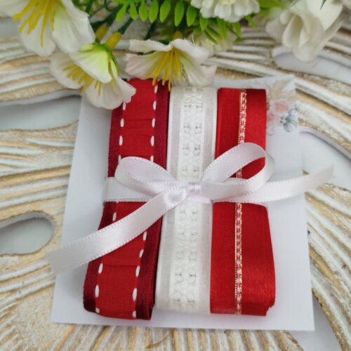 Kit de Fitas coordenadas em tons vermelho e branco