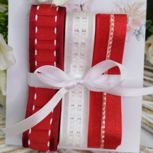 Kit de Fitas coordenadas em tons vermelho e branco