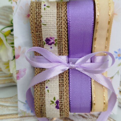 Kit fitas juta estampa flores, lilás e bege