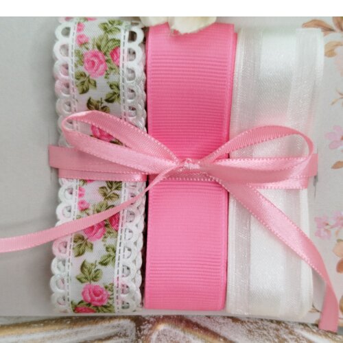 Kit Fitas Floral Rosa e Branca: Poliéster Gorgurão e Voil
