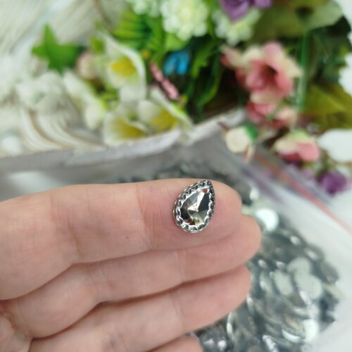 Chaton Acrilico Gota Cor Fume - 08 x 10 mm com Bordinha - Pacote com Aprox. 240 Gramas