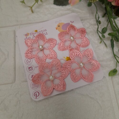 Aplique Flor Coral Bordada sobre tule e miolo de perola para artesanato e customização