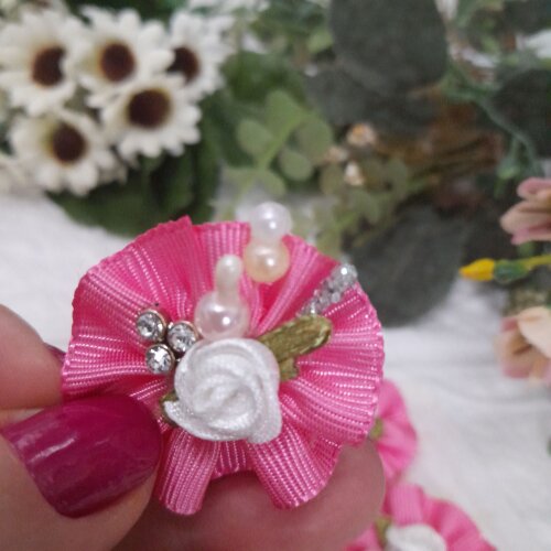 Kit  3 Flores de Fita Rosa com Miolo Delicado
