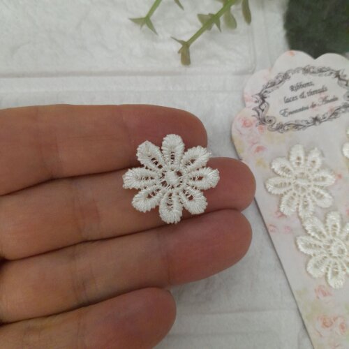 Florzinha Guipure Marfim para Artesanato e Customização