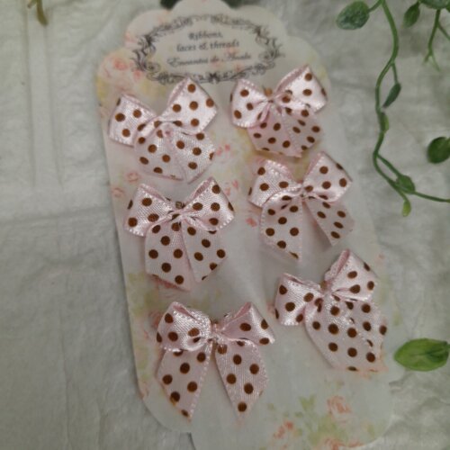 Laço Decorativo Rosa de Bolinha Marrom - Cartela com 6 unidades