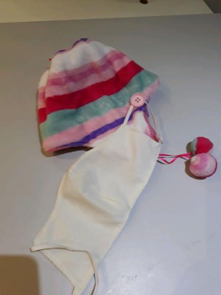 Touca infantil UNICÓRNIO com tapa orelha