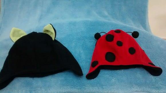 Touca infantil com tapa orelhas CAT NOIR
