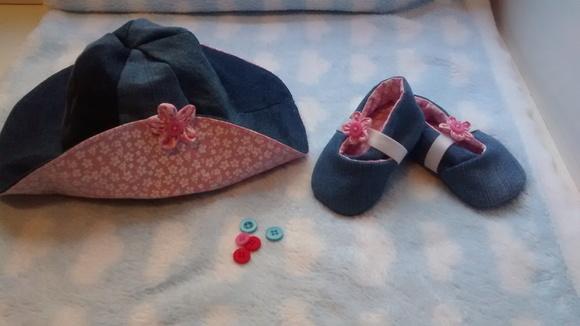 Conjunto chapéu e sapatinho para bebês