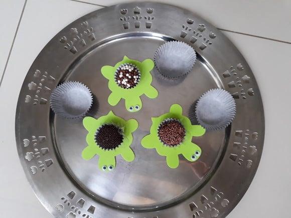 Forminha para doces e brigadeiros TARTARUGA 20 unidades