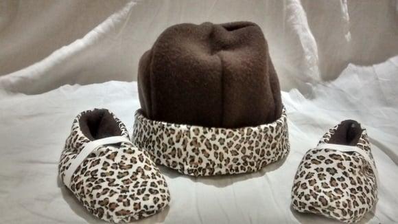 Conjunto touca e sapatinho