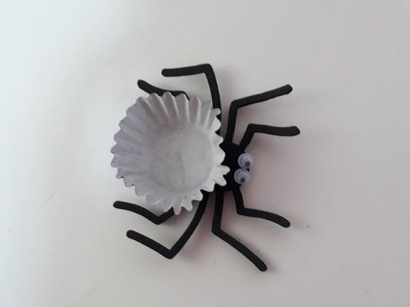Forminha brigadeiro Aranha 22 unidades