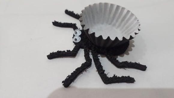 Forminha Brigadeiro Aranha Peluda 22 Unidades