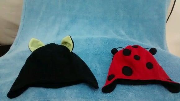 Touca infantil com tapa orelhas CAT NOIR