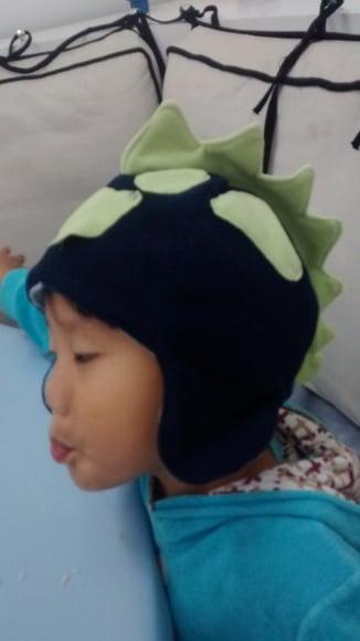 Touca infantil DINOSSAUROS