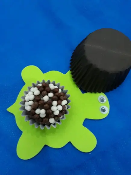 Forminha doces brigadeiro TARTARUGA 40 unidades