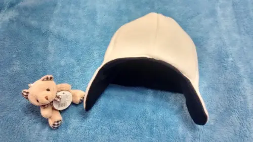 Touca infantil com tapa orelhas