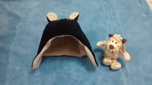 Touca infantil com tapa orelhas