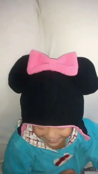 Touca infantil com tapa orelhas MINNIE