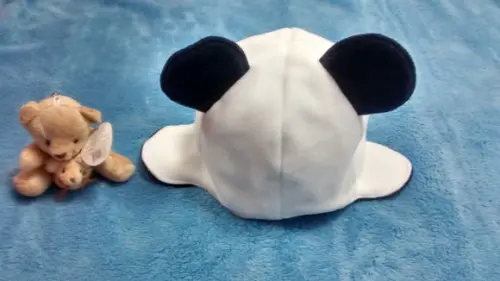 Touca infantil com tapa orelhas PANDA
