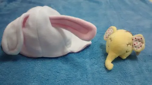 Touca infantil tapa orelhas coelhinho