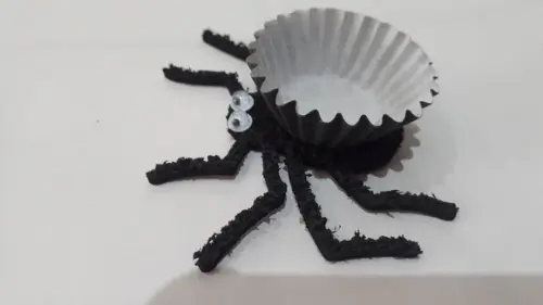Forminha Brigadeiro Aranha Peluda 22 Unidades