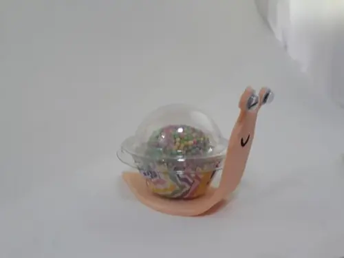 Forminha Caracol com porta brigadeiro descartável - 24 unid