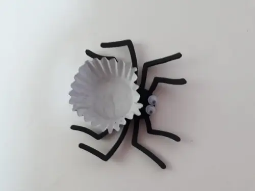 Forminha brigadeiro Aranha 22 unidades
