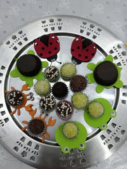 Forminha doces brigadeiro TARTARUGA 40 unidades