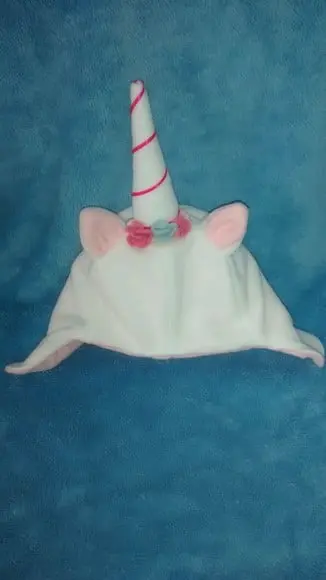 Touca infantil UNICÓRNIO com tapa orelha