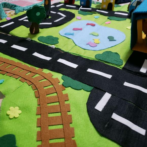 Bolsa Interativa Pista de Corrida com Carrinhos em Feltro