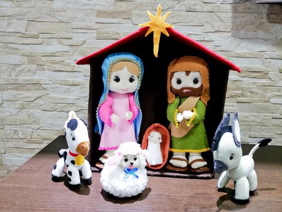 Presépio de Natal Compacto em Feltro