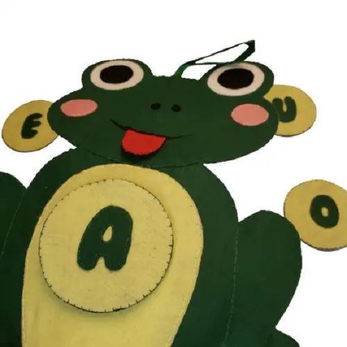 Fantoche Sapo das Vogais em Feltro