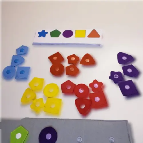 Jogo Competição das Formas Geométricas Fast Forms em Feltro