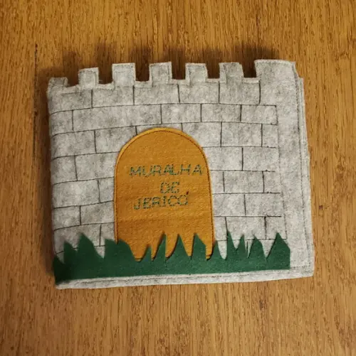 Livro Cenário as Muralhas de Jericó em Feltro