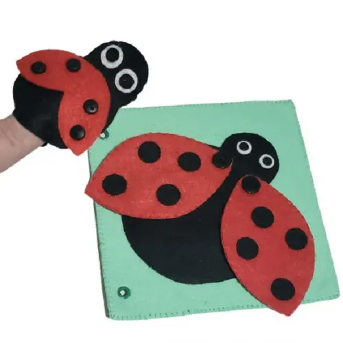 Livro Sensorial Quiet Book Cachorro em Feltro