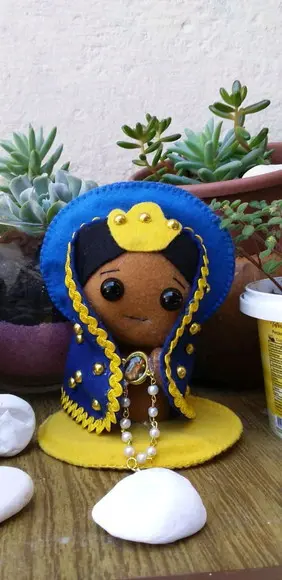 Nossa Senhora Aparecida em Feltro