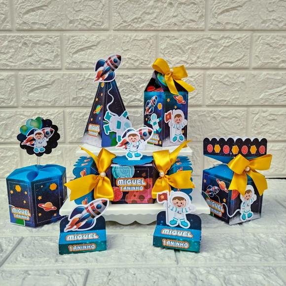 Kit: 30 Peças Lembrancinhas Personalizadas Astronauta