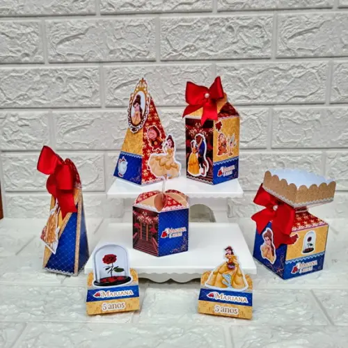 Kit 110 Peças Lembrancinhas Personalizadas a Bela e a Fera