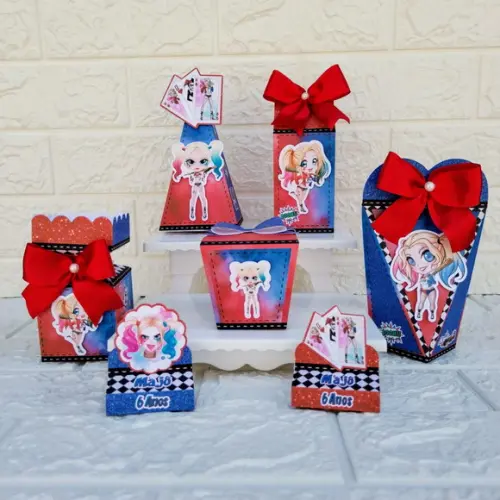 Kit 145 Peças Lembrancinhas Arlequina Vermelho e Azul