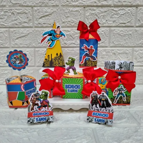 Kit 30 Peças Lembrancinhas Personalizadas Super Herois