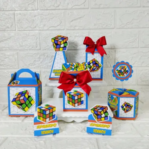 Kit 45 Peças Lembrancinhas Personalizadas Tema Cubo Magico
